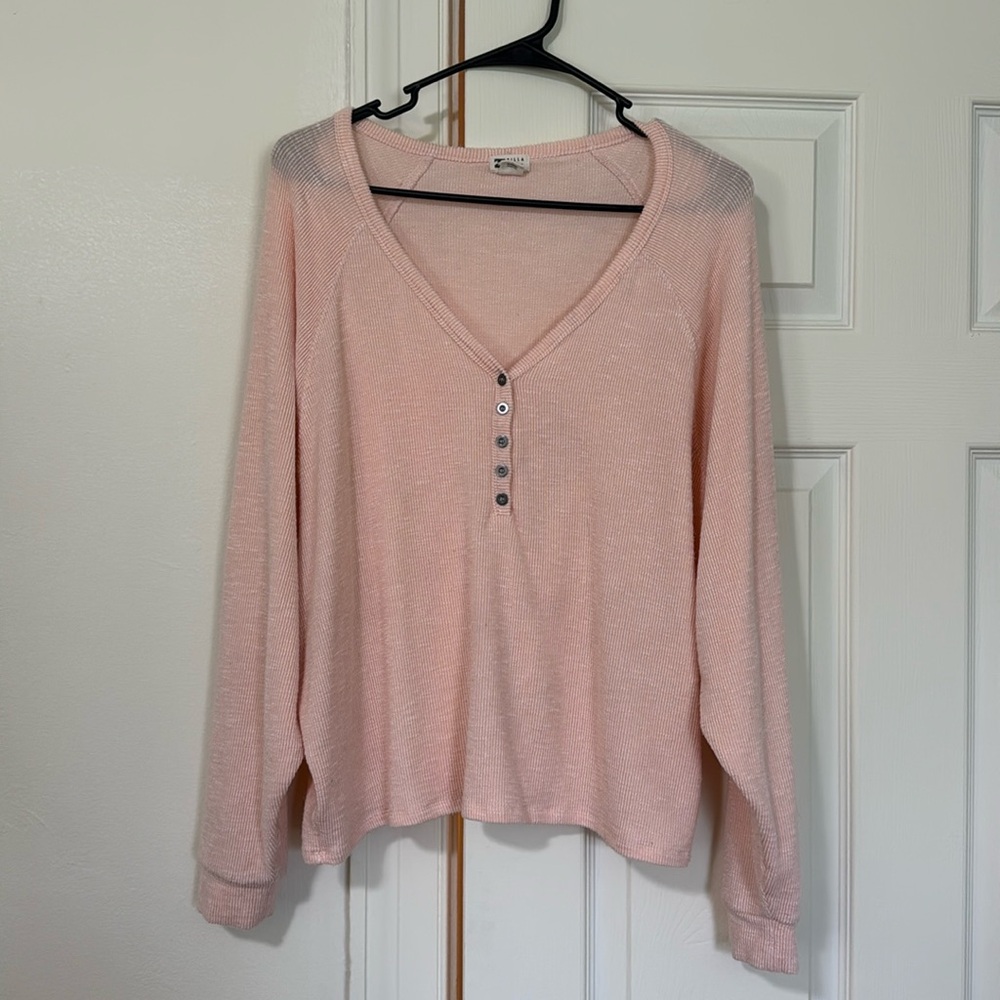 Billabong sweater